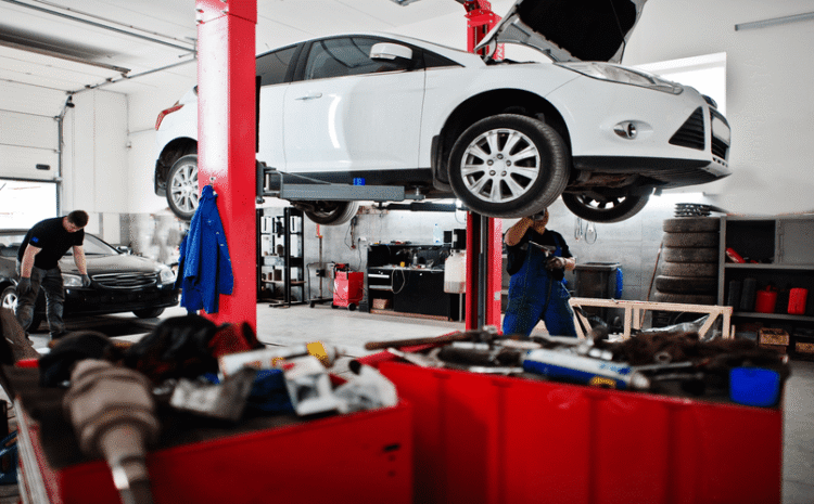  How Often Should You Service Your Car in Dubai’s Extreme Heat? (Ras Al Khor Guide)